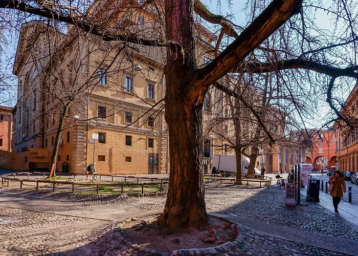 Zamboni 58 By Lesdomus - Zona Movida بولونيا