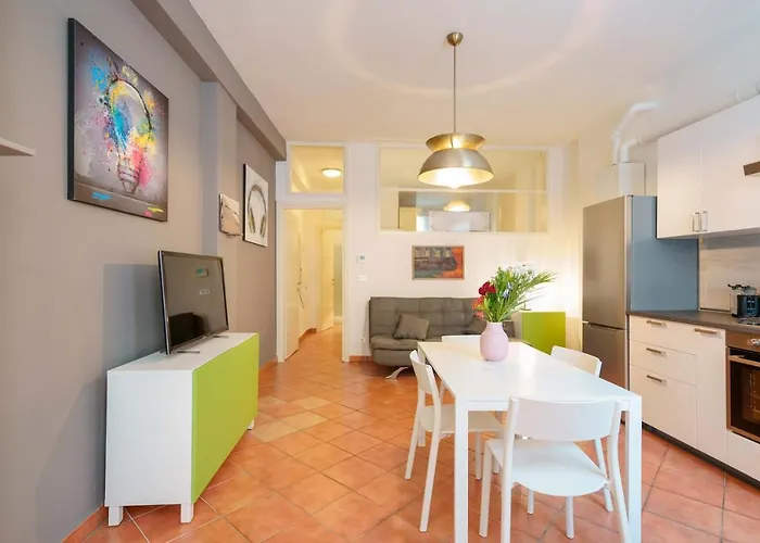 Zamboni 58 By Lesdomus - Zona Movida * 博洛尼亚