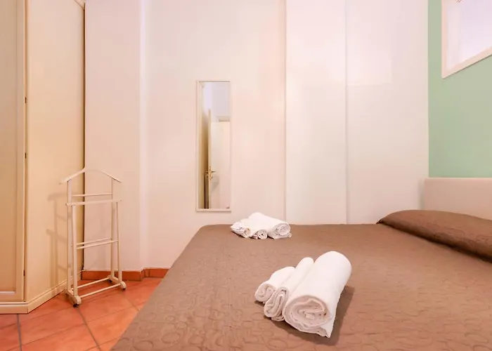 Zamboni 58 By Lesdomus - Zona Movida 볼로냐