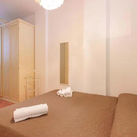 Zamboni 58 - Zona Movida Apartman *