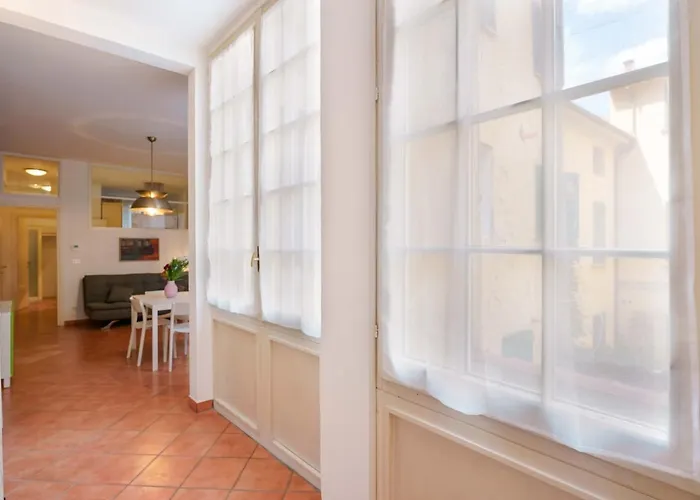 Zamboni 58 By Lesdomus - Zona Movida