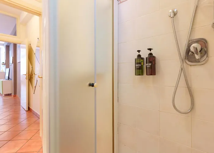 Zamboni 58 By Lesdomus - Zona Movida Lägenhet *