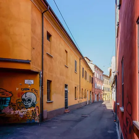 Zamboni 58 Apartment By Lesdomus - Zona Movida Apartment